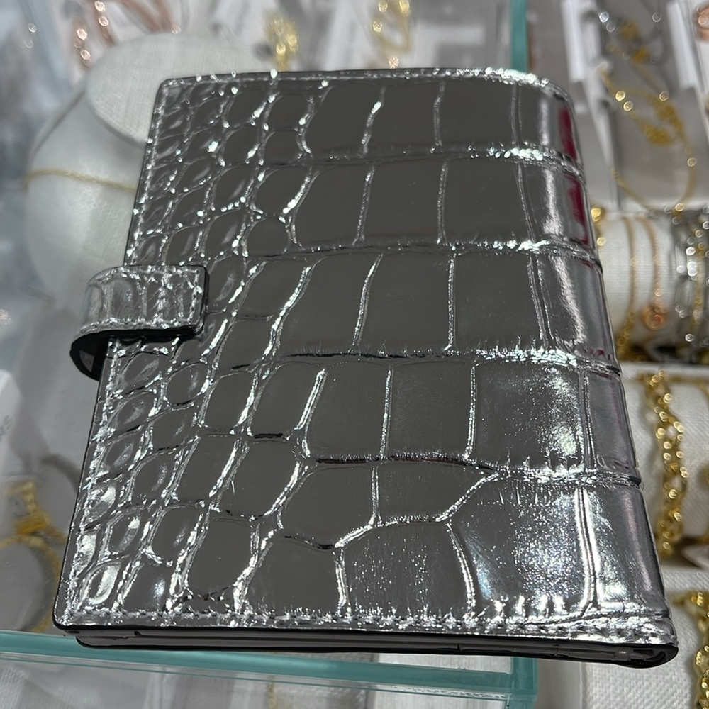Michael Kors Empire Metallic Crocodile Embossed Leather Passport Wallet NWT - Picture 4 of 16